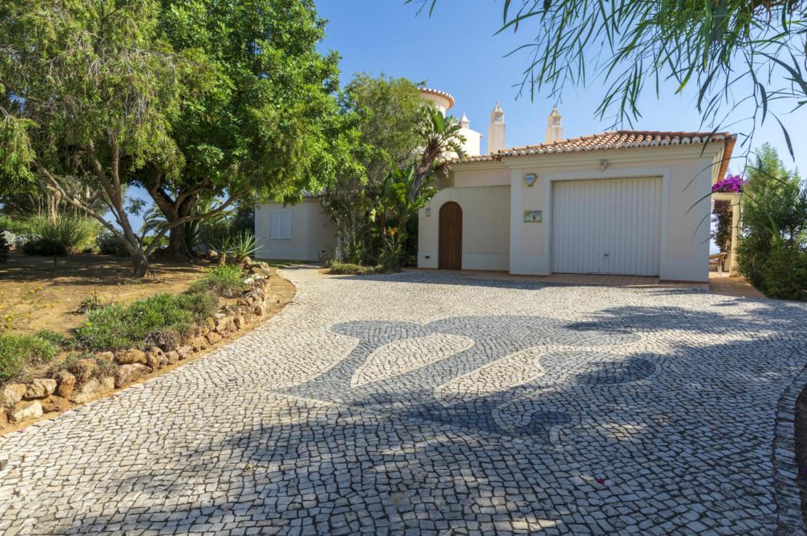 Villa With Beautiful See Views & Spacious Garden เฟร์รากูโด ภายนอก รูปภาพ