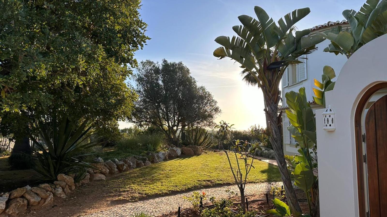 Villa With Beautiful See Views & Spacious Garden เฟร์รากูโด ภายนอก รูปภาพ